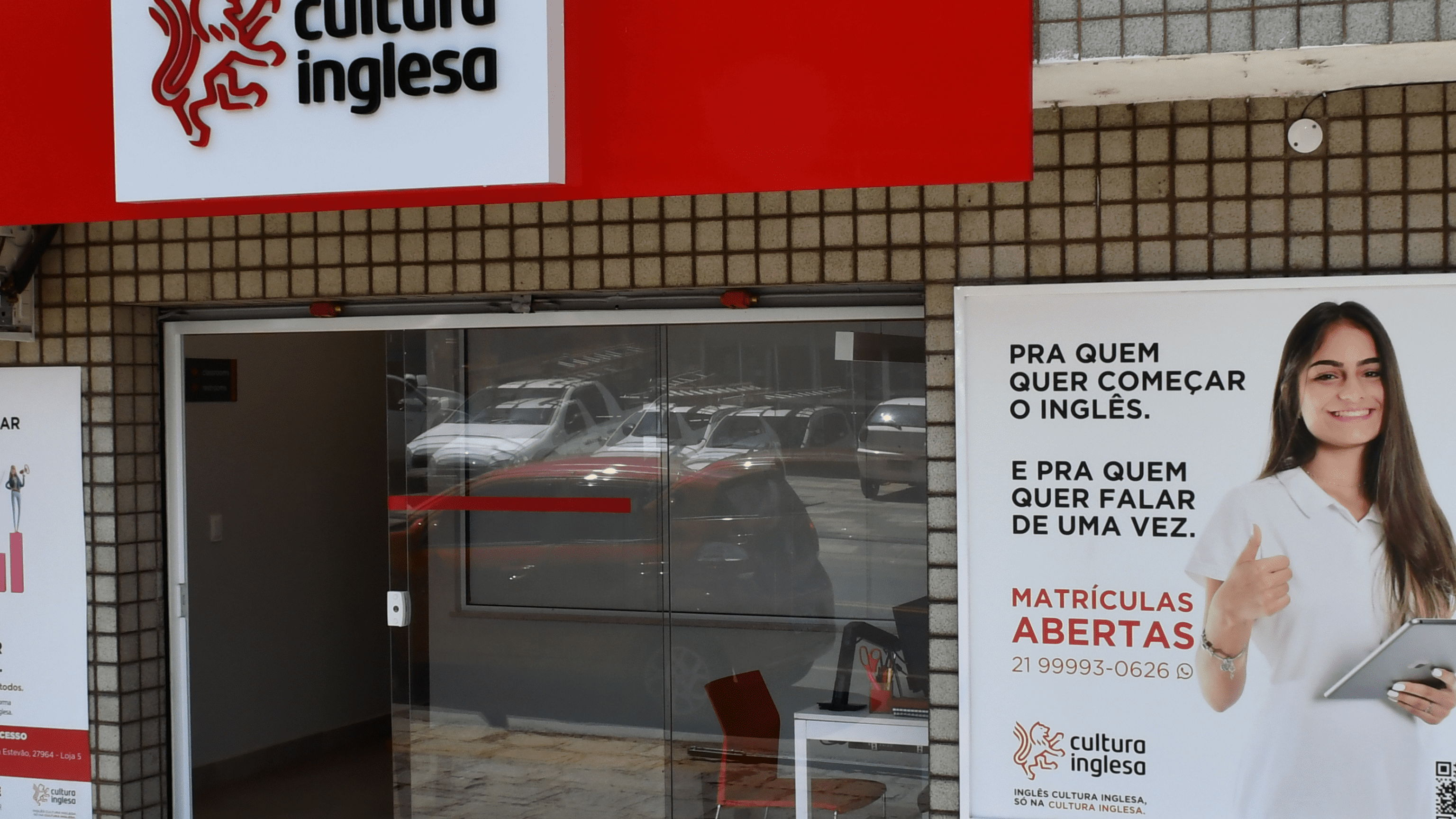 Fachada da Cultura Inglesa de Teresópolis Bonsucesso, RJ